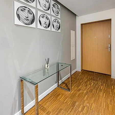 Baltiq Plaza - Billberry アパート